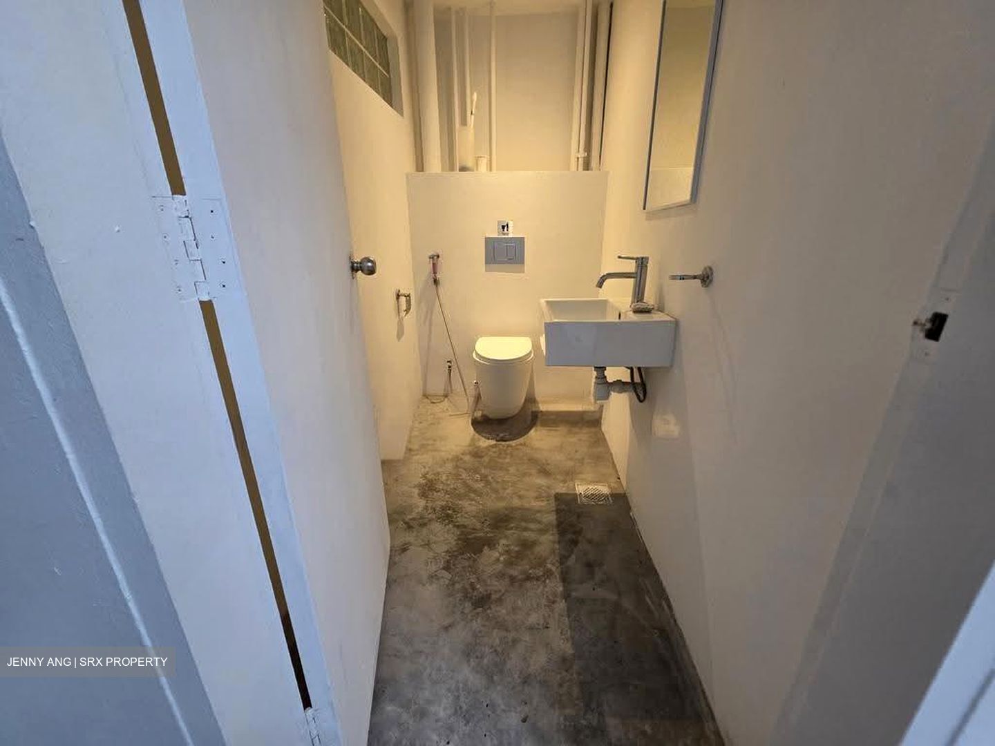 Hongkong Street (D1), Office #624035111